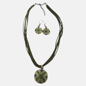 Fashion Jewelry Necklace Earrings Set MCM Retro Floral Green Enamel Silvertone